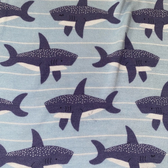 🦈LS OG Shark Swaddle🦈 (READ) - Picture 7 of 9